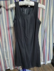 (2966) Sine, Women's Size 6, Black Dress